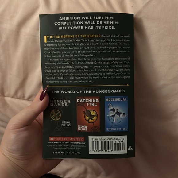 Hunger Games Trilogy Book BN - Picture 2 of 5